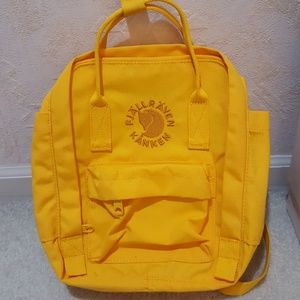 LIKE NEW W/ TAGS Fjallraven Re-Kanken Mini Yellow